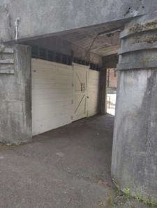 Pciture of Pathway under bridge from parking lot E98 to North Entrance of Hec Ed Arena 